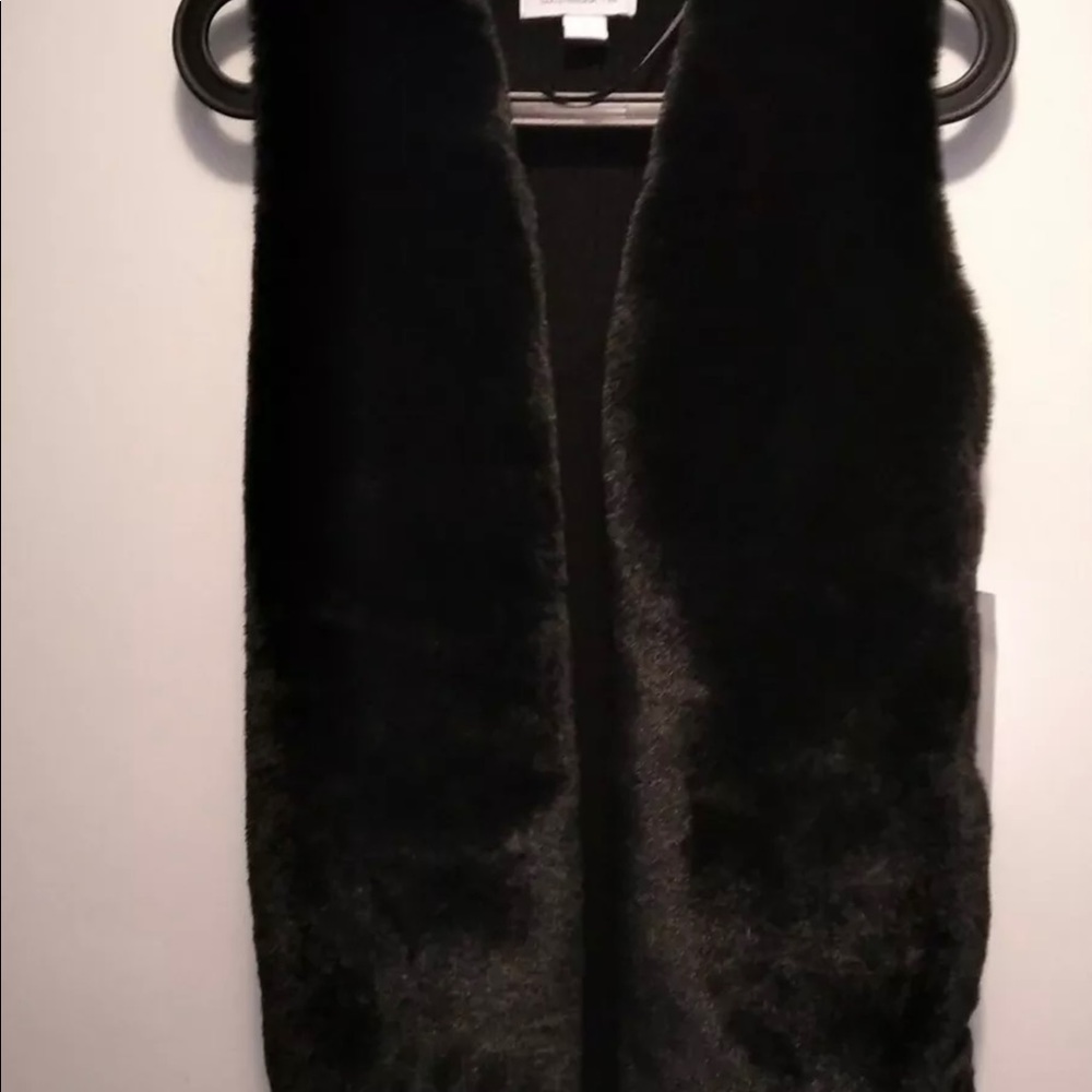 Liz Claiborne Black Faux Fur Front Sweater Vest Sz S New!  Formal Casual
